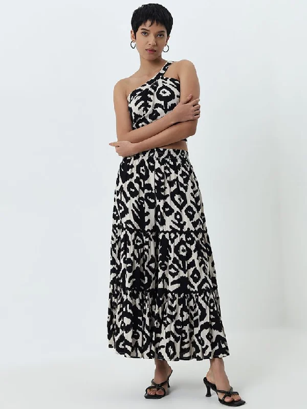 LOV Off-White Abstract Patterned Tiered Skirt