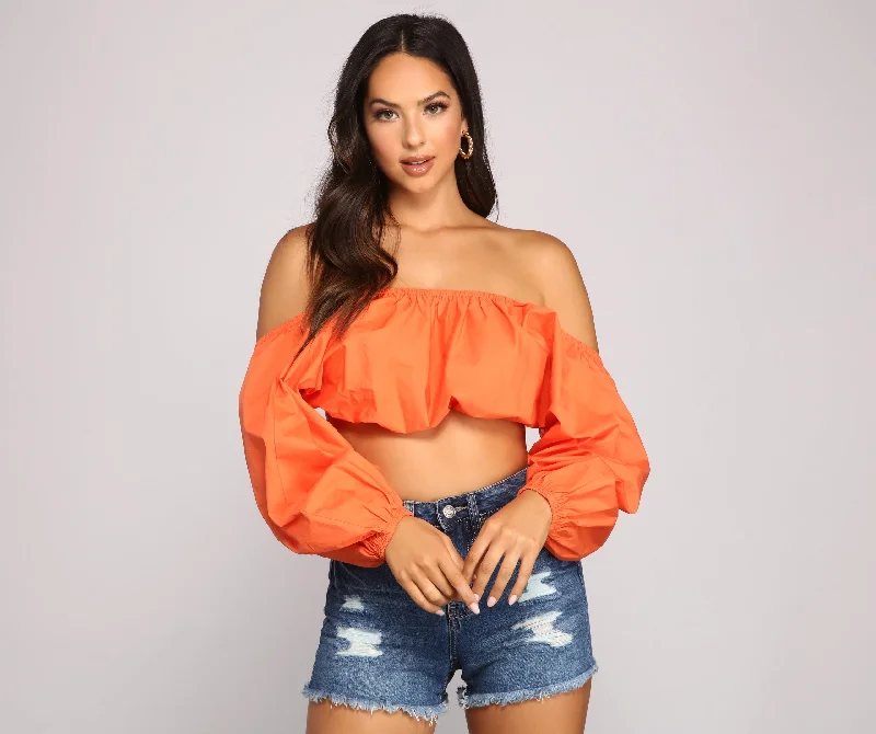 Effortless And Chic Crop Top