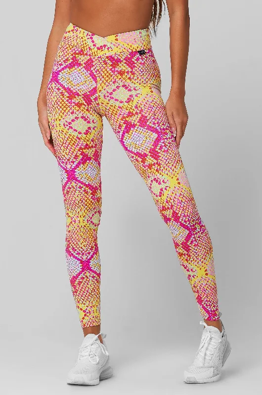 Pink Lemonade V-Cut Scrunch Legging